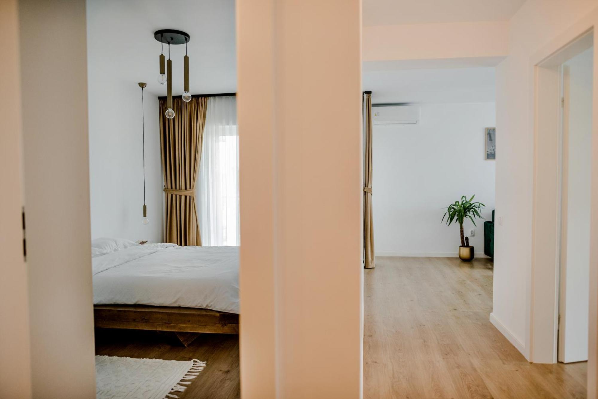 Amazing Mountain View Apartment Sibiu Bagian luar foto