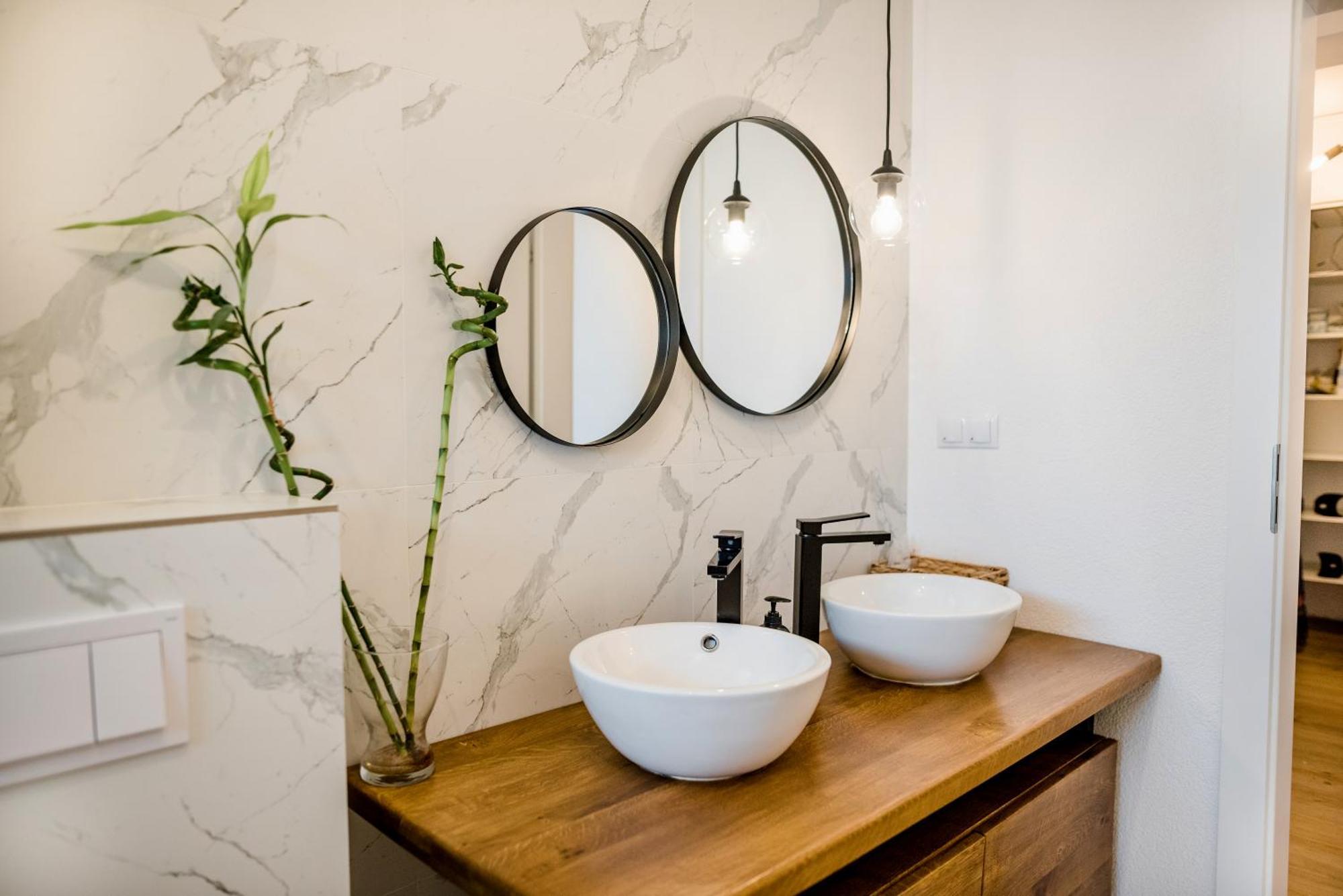 Amazing Mountain View Apartment Sibiu Bagian luar foto